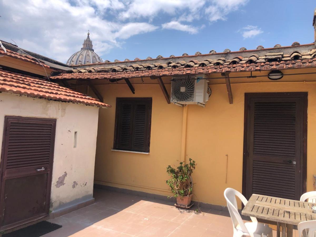 Zeus Inn - Una Finestra Sul Vaticano — Photos 1